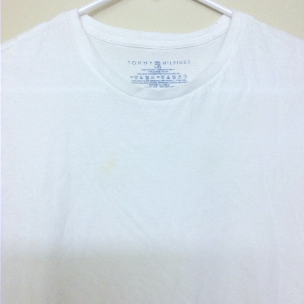 TOMMY HILFIGER Vintage Unisex T-Shirt ❤️